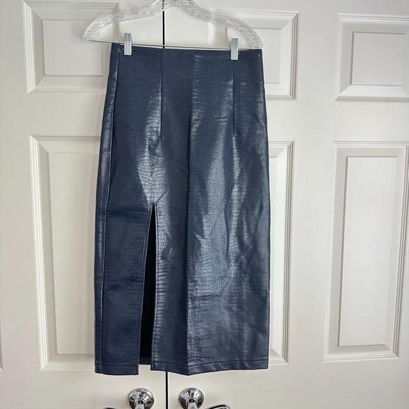 Topshop Dark Blue Faux Leather Croc Pencil Skirt Size 6 - Picture 2 of 7
